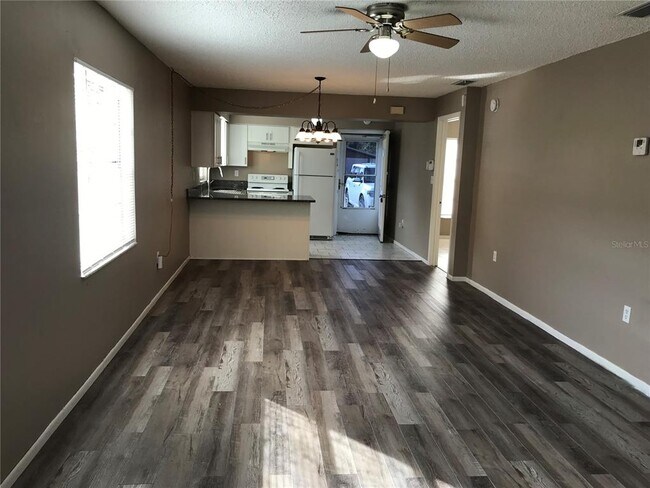 Foto del edificio - 333 W Daughtery Rd