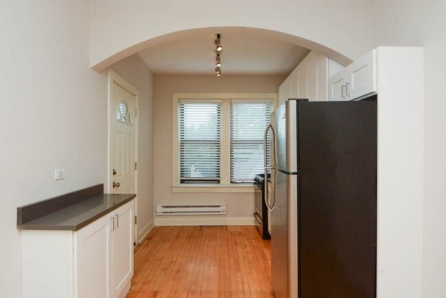 Foto del edificio - 2326 N Rockwell St