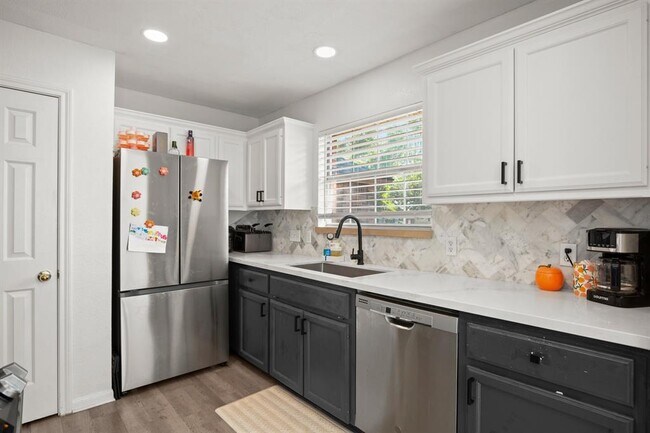 Foto del edificio - 2316 Raintree Path