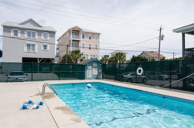 Building Photo - (C097) 1404 Canal Drive, Unit 30, Carolina...