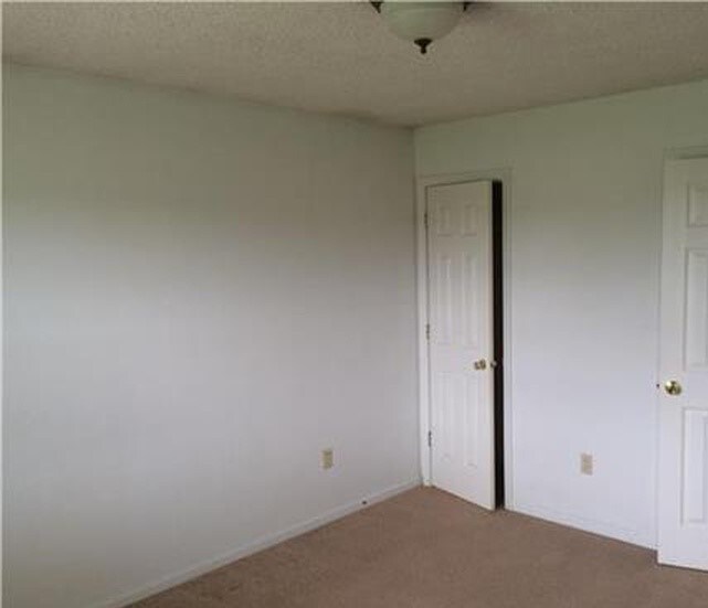 Building Photo - 113 SE 1161