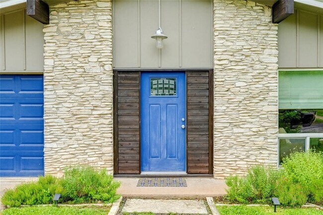 Foto del edificio - 406 Arbor Ln