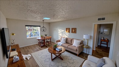 Building Photo - 2928 Piedmont Dr