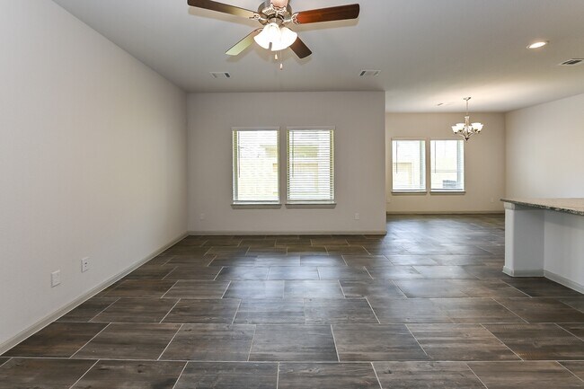 Foto del edificio - 21307 Cypress Conifer Dr