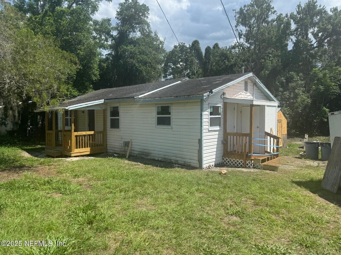 Primary Photo - 3015 Druid St