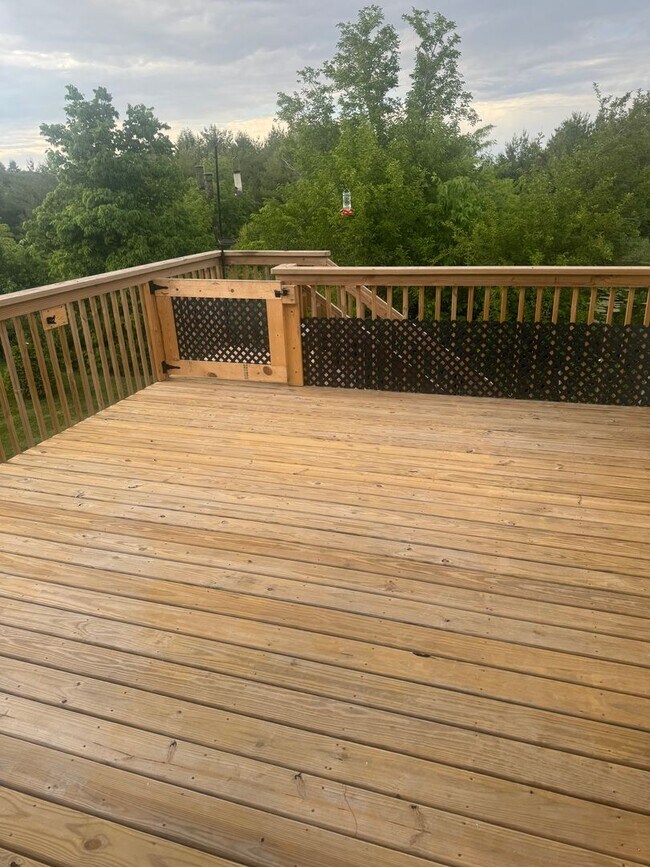 Building Photo - Great single family home!