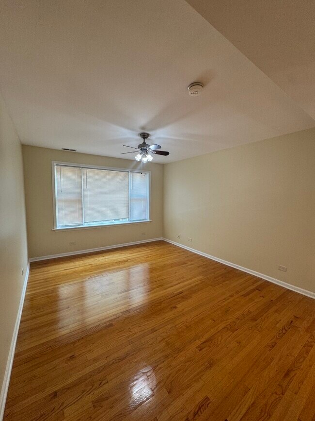 Foto del edificio - 2553 W Ardmore Ave