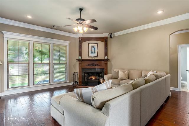 Foto del edificio - 244 Gloucester Dr