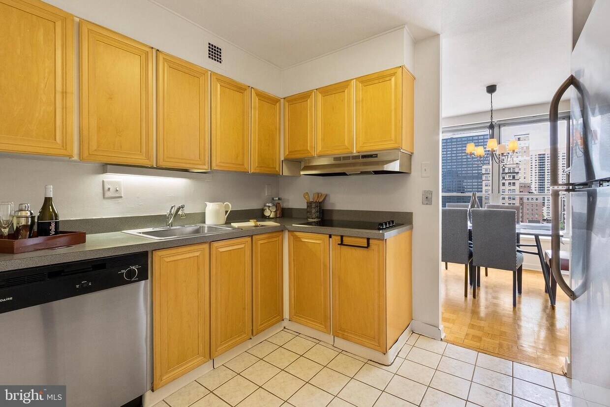 Foto principal - 224-30 W Rittenhouse Square