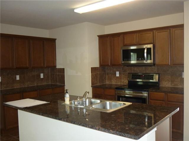 Building Photo - 1054 Churchill Dr
