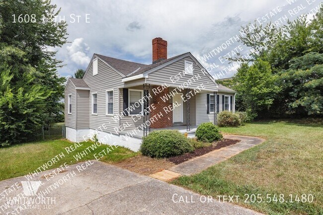 Building Photo - Newly Renovated Home in Rosewood Subdivisi...