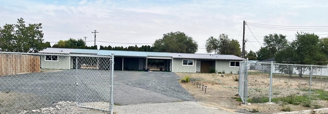 Building Photo - 162 Carswell Dr