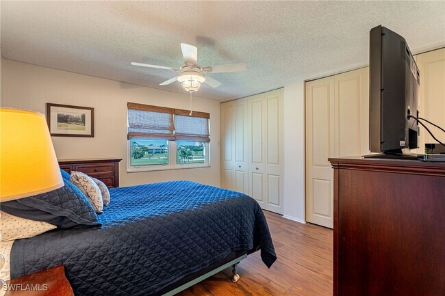 Foto del edificio - 1700 Pine Valley Dr