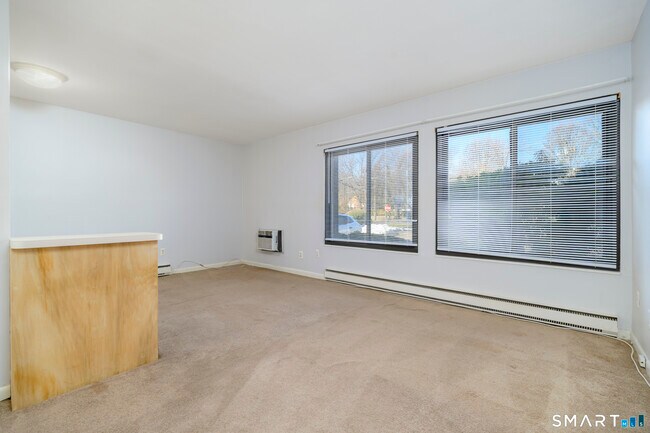 Building Photo - 445 Hope St