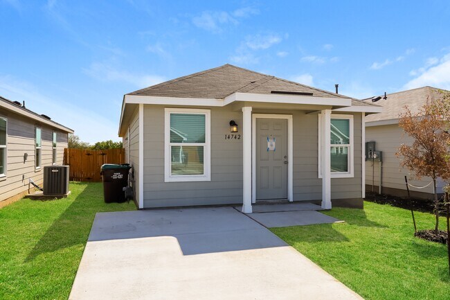 Building Photo - 14742 Southton Basin