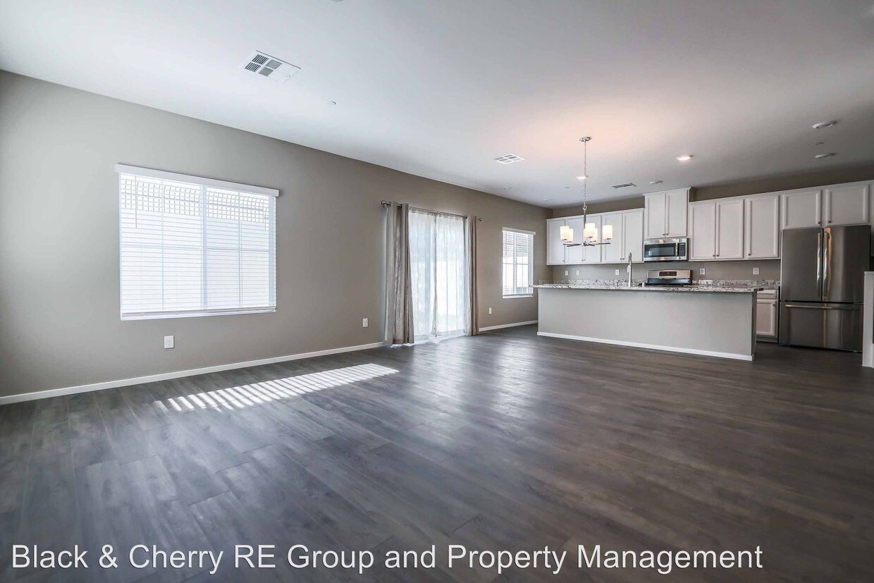 Foto principal - 3 br, 2.5 bath House - 525 Thea St #1412