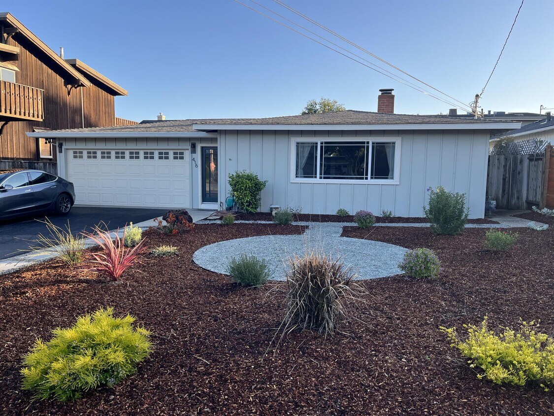 Foto principal - 416 Cliff Dr