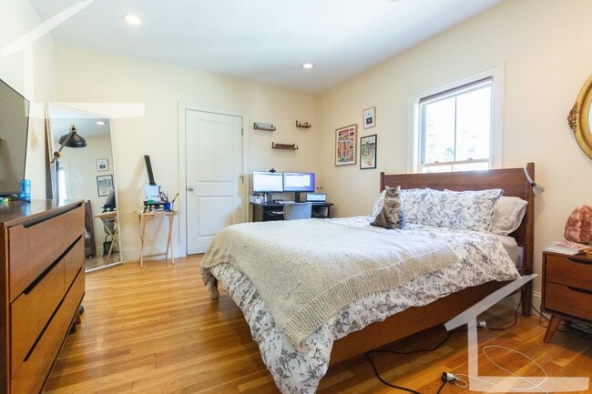 Building Photo - Brand new 4 bed 2 bath in Lower Allston...
