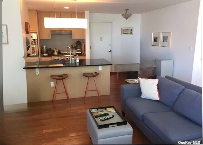 Foto del edificio - 4815 11th St