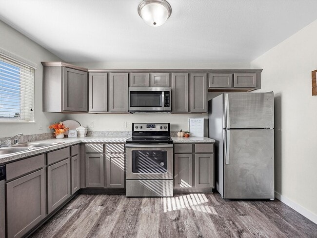 Building Photo - 12603 Telge Rd