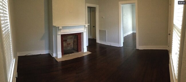 Building Photo - 2 bed/1 bath in the heart of East Nash!