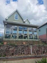 Building Photo - 238 Sherman St