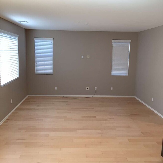 Building Photo - Amazing 4 Bed/3 Bath Cul-De-Sac Temecula H...