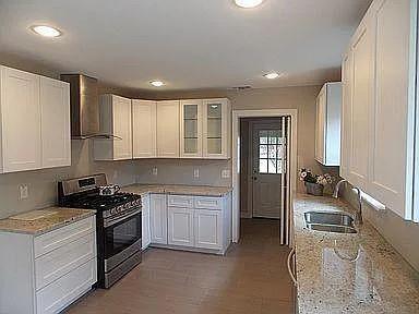 Building Photo - 1114 Elmhurst Pl