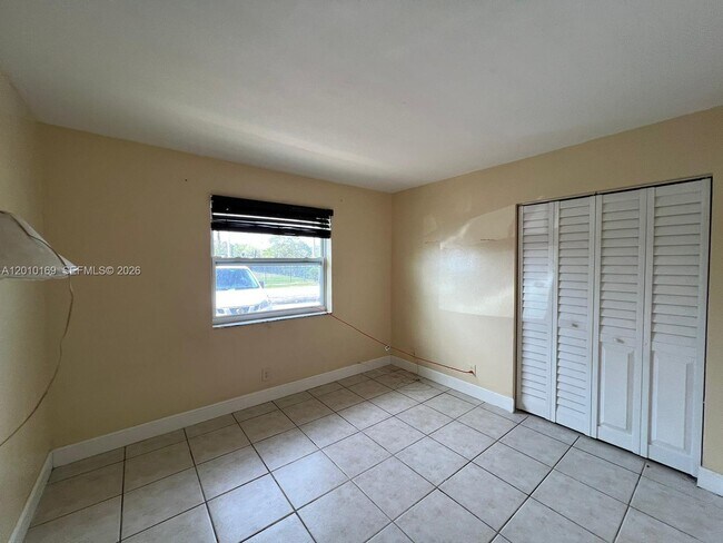 Foto del edificio - 5411 NW 22nd St