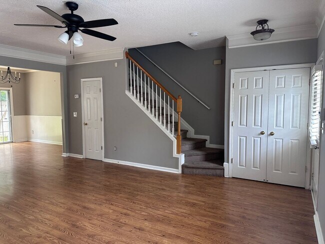 Foto del edificio - 3 Bedroom Marietta Townhome
