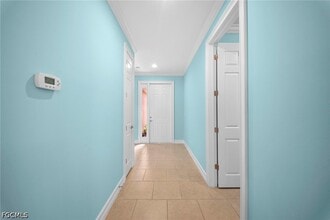 Building Photo - 13105 Silver Thorn Loop
