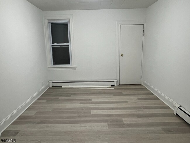 Building Photo - 12 Quincy St