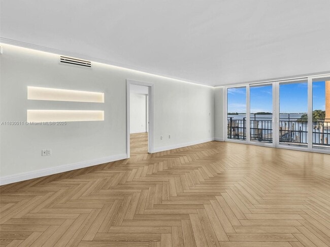Building Photo - 770 NE 69th St
