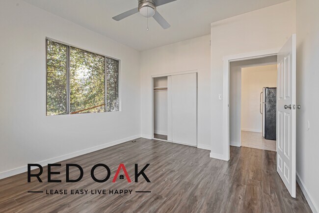 Foto del edificio - Fabulous One Bedroom with High Ceilings, L...