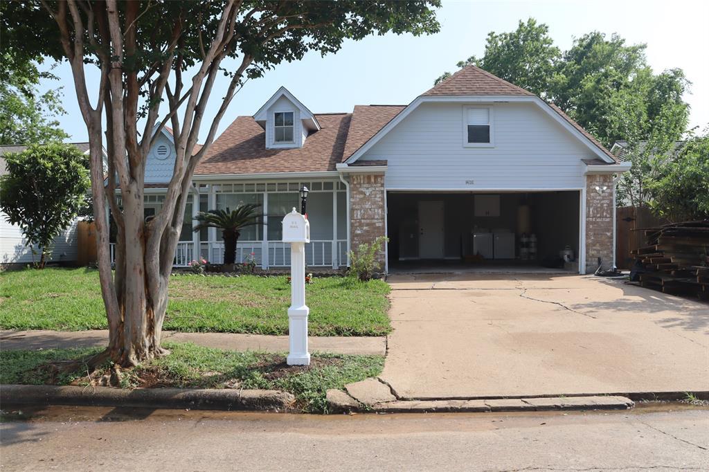 Primary Photo - 12019 Fairpoint Dr