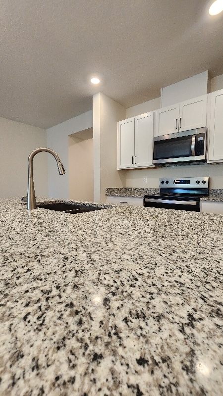 Building Photo - 9294 Westside Hls Dr