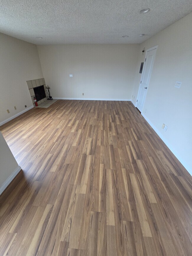 Foto del edificio - 4440 167th St