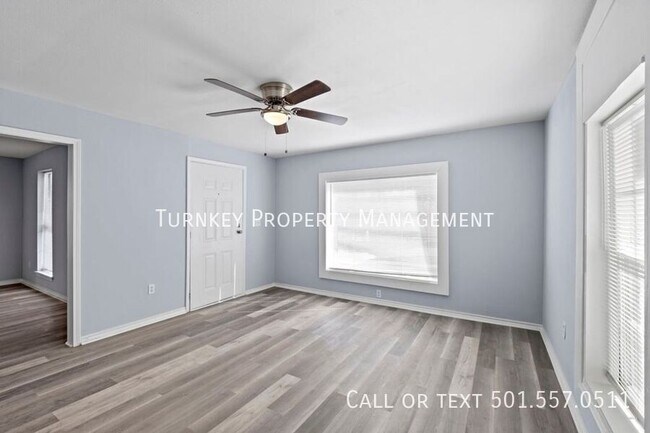 Foto del edificio - 1615 Maple St