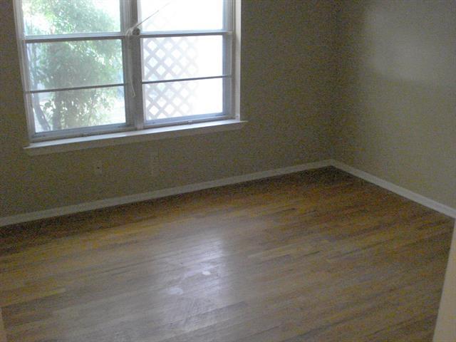 Foto del edificio - 1704 Cordell St