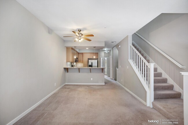 Building Photo - 968 Sakura Dr