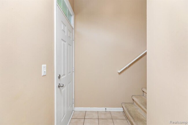 Building Photo - 43822 Rushcliffe Dr