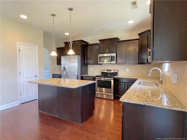 Building Photo - 38 Quatrefoil Ct