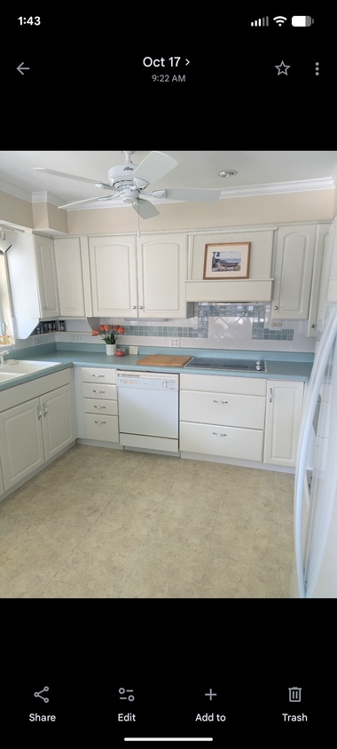 Building Photo - 154 2nd St