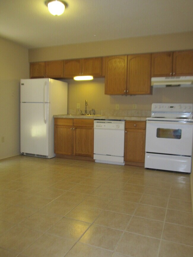 Building Photo - W 6th Ave.