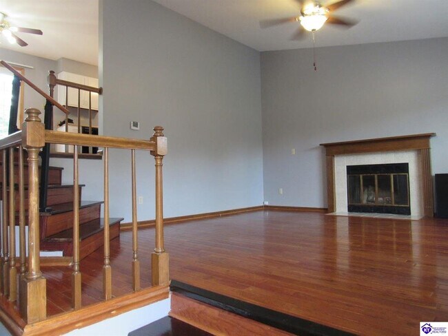 Foto del edificio - 696 Cottonwood Dr
