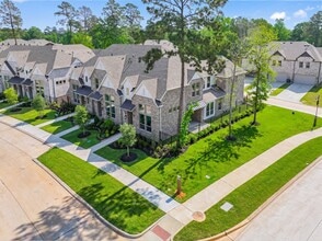 Building Photo - 304 Fields Ln