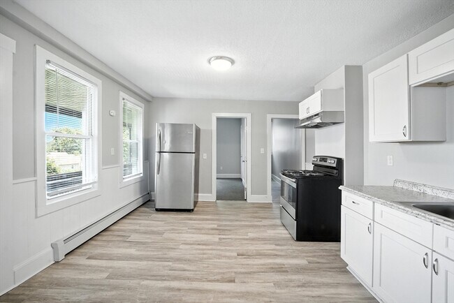 Foto del edificio - 1370 Worcester St