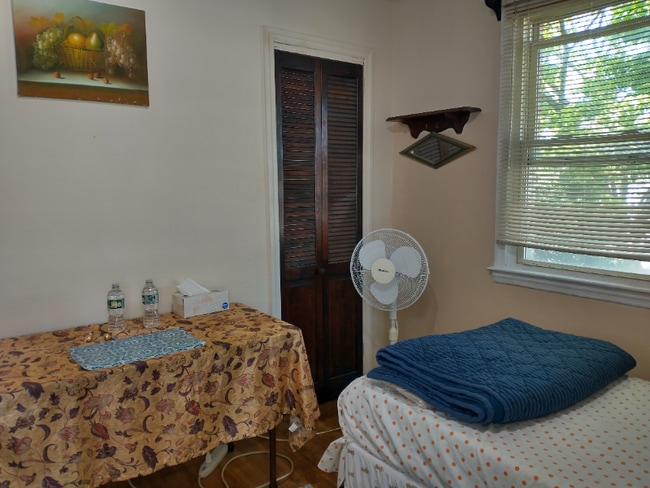 Photo - 1843 Fairhaven Rd House