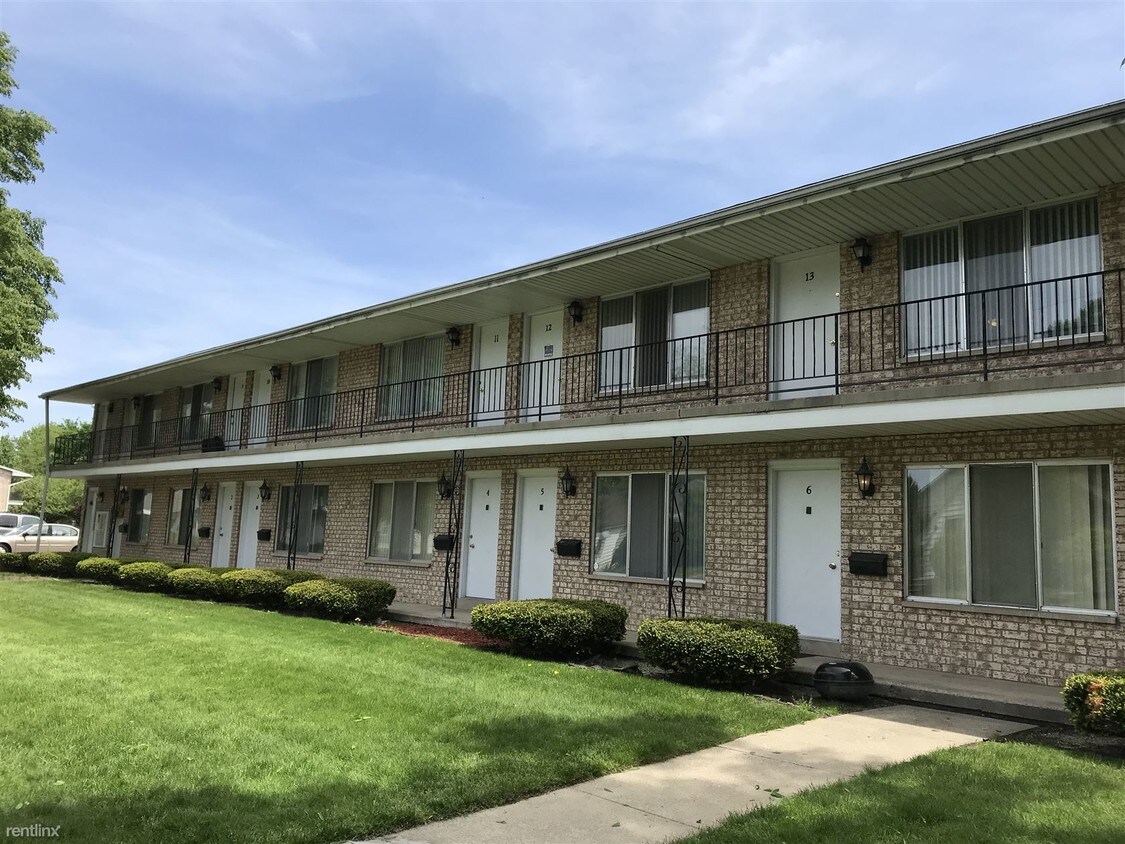 Building Photo - 1 br, 1 bath  - Andre Manor  Apartment Home