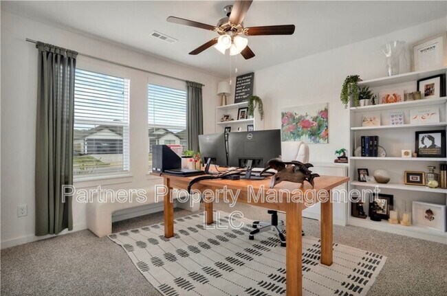 Foto del edificio - 4435 W Canyon Run Dr